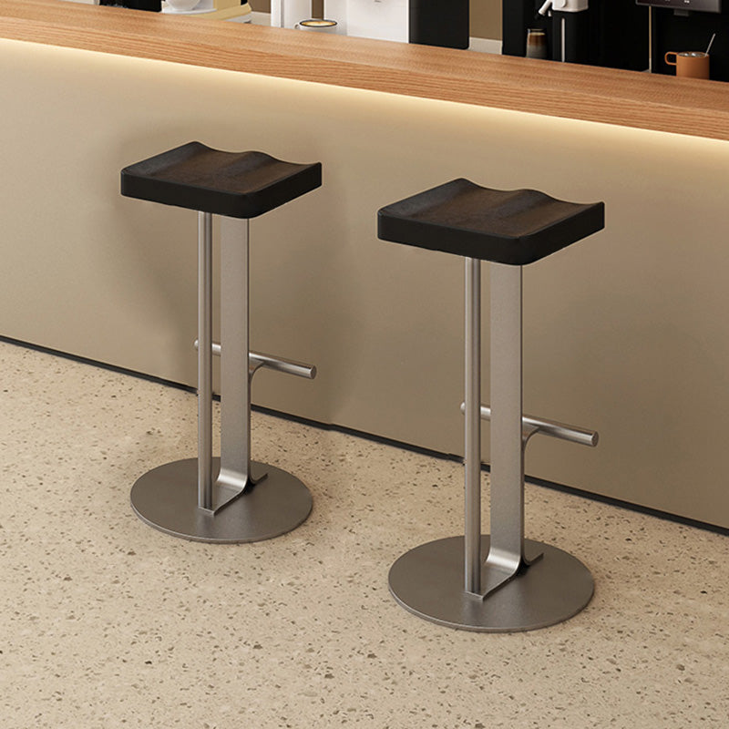 Tabouret de bar rectangulaire moderne minimaliste en fer forgé et bois massif avec repose-pieds pour salle à manger 