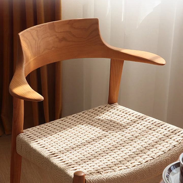 Chaise de salle à manger moderne en bois massif de style Mid-Century, tressage en corde en papier kraft, cuir PU, avec design à dossier en corne et dossier pour salle à manger 