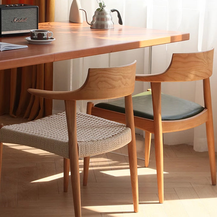 Chaise de salle à manger moderne en bois massif de style Mid-Century, tressage en corde en papier kraft, cuir PU, avec design à dossier en corne et dossier pour salle à manger 
