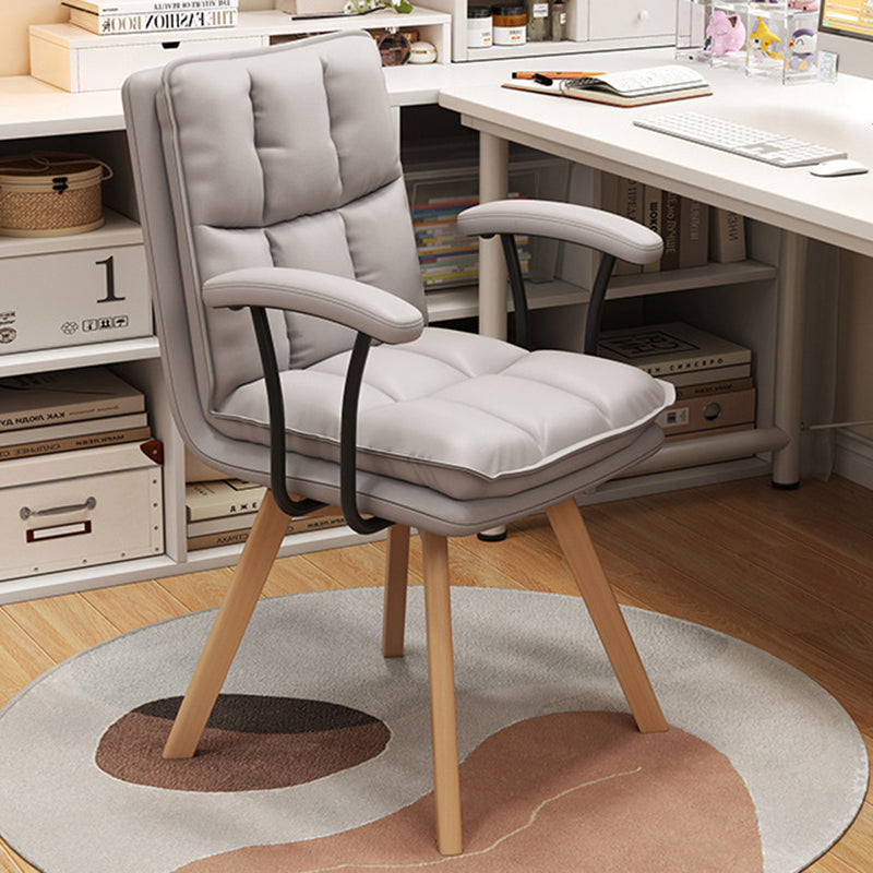 Chaise de bureau pivotante moderne minimaliste en bois massif et fer, revêtue de faux cuir, avec dossier et accoudoirs, pour bureau à domicile et chambre 