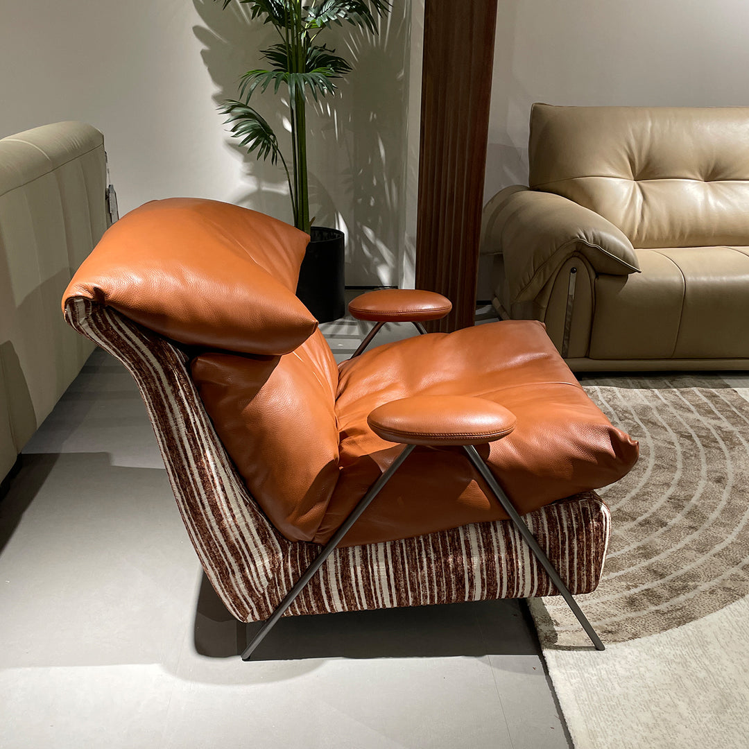 Modern Luxury Solid Wood Black Titanium Genuine Leather Fabric Soft Upholstered Accent Chair With Arms And Backrest For Living Room