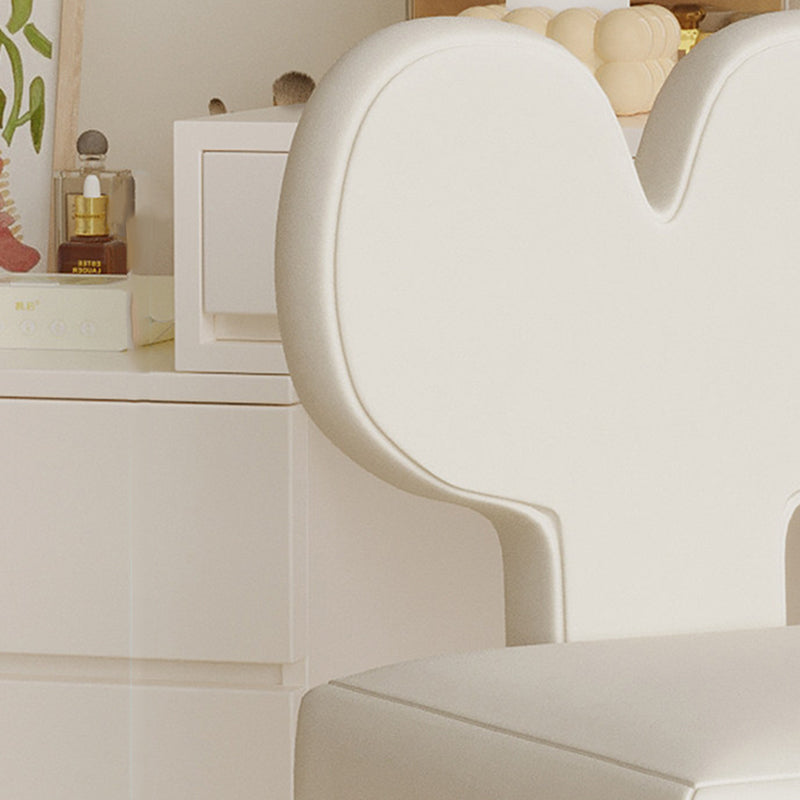 Taburete tocador contemporáneo y creativo con respaldo en forma de corazón, tapizado en tejido sherpa y terciopelo, con estructura de hierro, ideal para dormitorio 