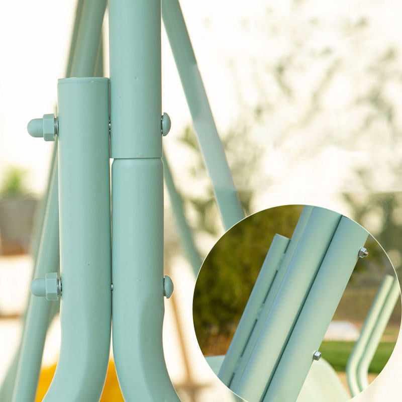 Moderner minimalistischer Hängesessel mit Dreiecksrahmen aus Edelstahl, Eisen, PVC und Stoff, wasserdichter Schaukelstuhl zum Aufhängen für den Außenbereich 