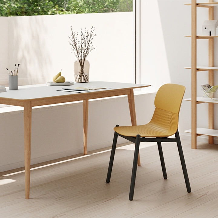 Modern Minimalist PP Dining Chair With Ergonomic Curved Back &amp; Steel Legs - Simple Side Chair For Dining Room, Kitchen &amp; Home Office