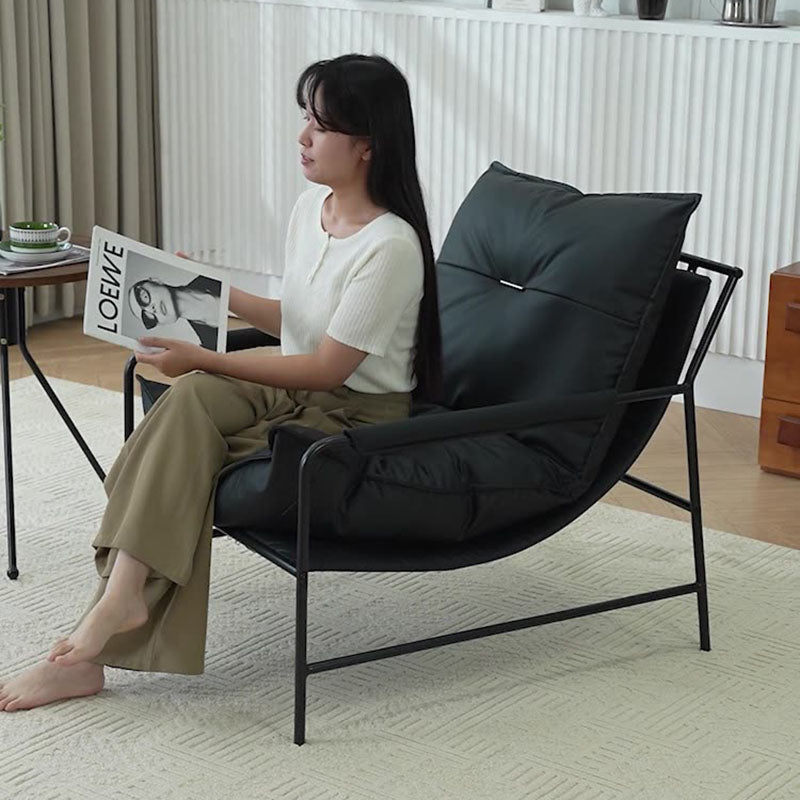 Zeitgenössischer Retro-Kurven-Akzentstuhl aus Kohlenstoffstahl mit Katzenkratzleder, Rückenlehne und Armlehnen für das Wohnzimmer 