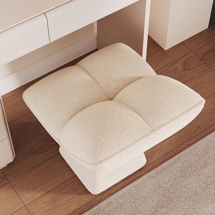 Zeitgenössischer drehbarer, rückenloser Schminkhocker in vierblättriger Kleeblattform im nordischen Stil aus Chenille und Sperrholz für das Schlafzimmer 