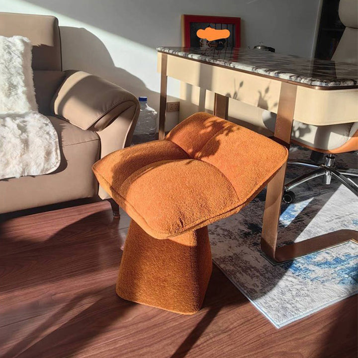 Zeitgenössischer drehbarer, rückenloser Schminkhocker in vierblättriger Kleeblattform im nordischen Stil aus Chenille und Sperrholz für das Schlafzimmer 