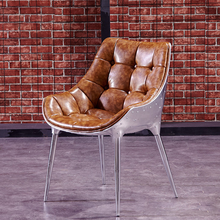 Diseño contemporáneo de remaches industriales Silla de acento con respaldo de aleación de aluminio y cuero sintético para sala de estar 