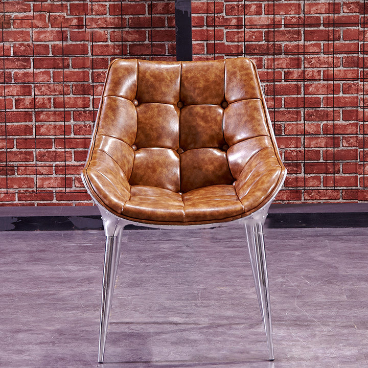 Diseño contemporáneo de remaches industriales Silla de acento con respaldo de aleación de aluminio y cuero sintético para sala de estar 