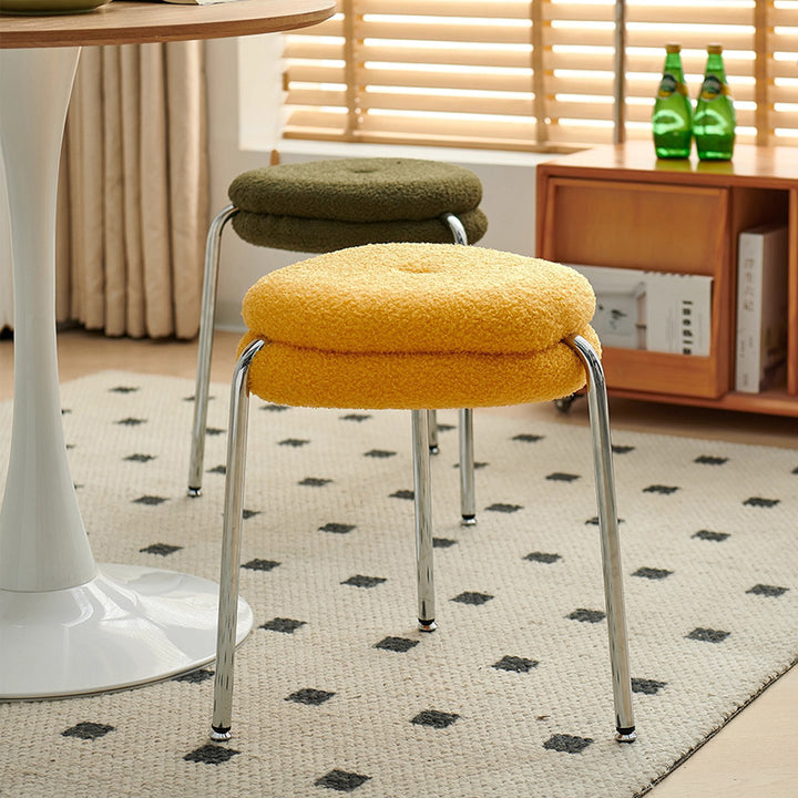Taburete de tocador moderno minimalista de metal con tela sherpa, bordes redondeados y cojín de doble capa para dormitorio 