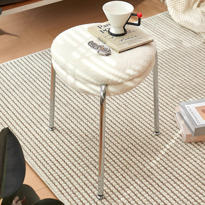 Taburete de tocador moderno minimalista de metal con tela sherpa, bordes redondeados y cojín de doble capa para dormitorio 