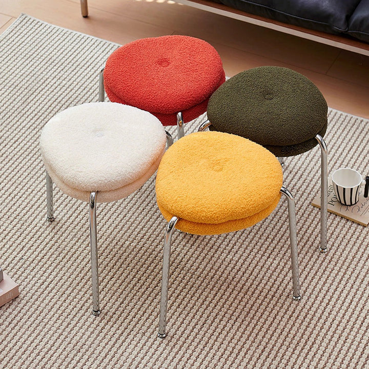 Taburete de tocador moderno minimalista de metal con tela sherpa, bordes redondeados y cojín de doble capa para dormitorio 