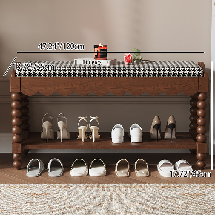 Banc à chaussures rectangulaire en bois massif traditionnel français avec tissu, pieds tournés et rangement à 2 niveaux pour entrée 