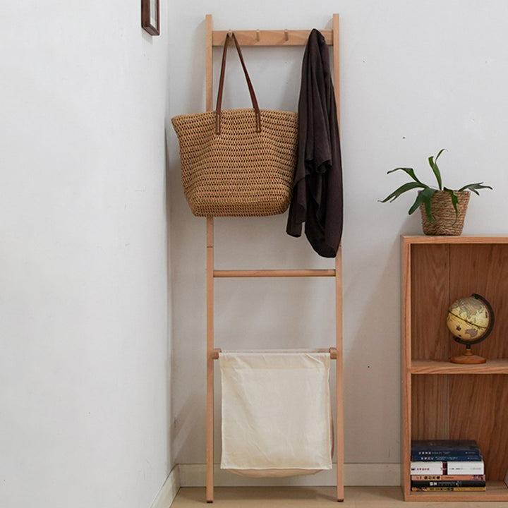 Traditioneller rechteckiger Kleiderständer aus massivem Holz im japanischen Stil mit Korbablage, platzsparende freistehende Garderobe für das Schlafzimmer 