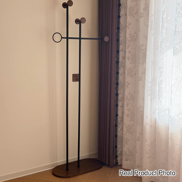 Zeitgenössischer Retro-Garderobenständer aus Karbonstahl und Holzwerkstoff, unregelmäßig, platzsparend für das Schlafzimmer 