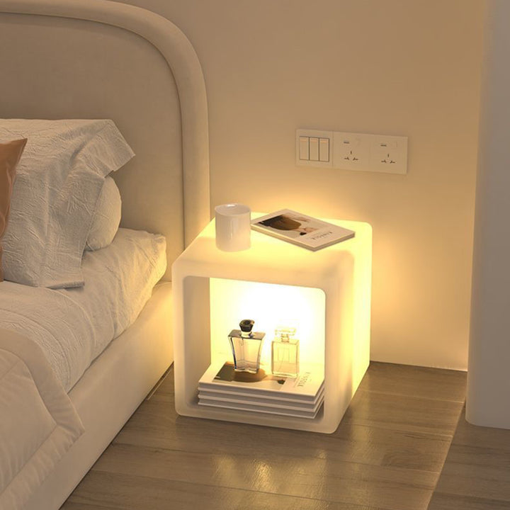 Moderne minimalistische Stehlampe aus PE in abgerundet-quadratischer Form mit 1 Lichtquelle und Nachttisch mit Stauraum für Wohnzimmer & Schlafzimmer 