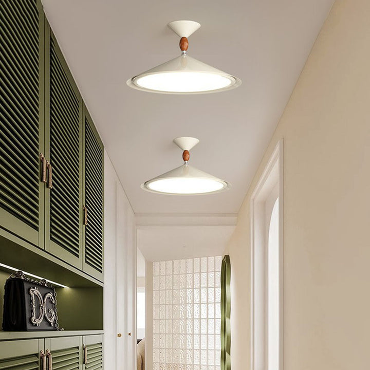 Zeitgenössische skandinavische Trichterform Aluminium Eisen Acryl LED Semi-Flush Mount Deckenleuchte für Schlafzimmer 