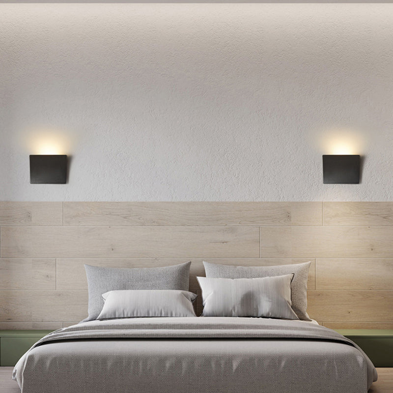 Moderne minimalistische Aluminium-Acryl-Quadrat-LED-Wandleuchte für das Schlafzimmer 