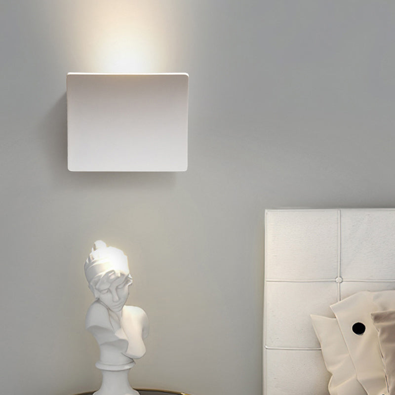 Moderne minimalistische Aluminium-Acryl-Quadrat-LED-Wandleuchte für das Schlafzimmer 