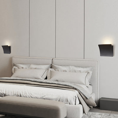 Moderne minimalistische Aluminium-Acryl-Quadrat-LED-Wandleuchte für das Schlafzimmer 