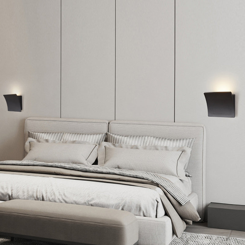 Moderne minimalistische Aluminium-Acryl-Quadrat-LED-Wandleuchte für das Schlafzimmer 