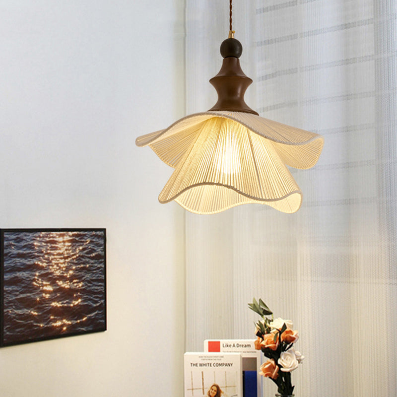 Traditional Vintage Petal Shaped Solid Wood Fabric 1-Light Pendant Light For Dining Room