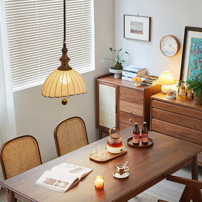 Traditional Vintage Petal Shaped Solid Wood Fabric 1-Light Pendant Light For Dining Room