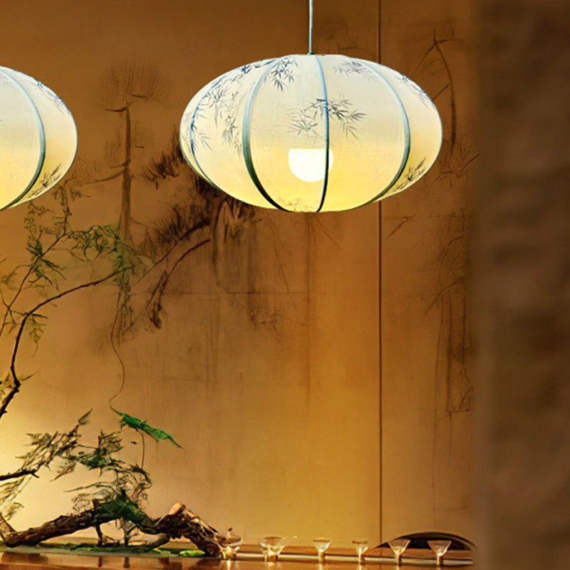 Traditional Chinese Lantern Shaped Metal Fabric 1-Light Pendant Light For Dining Room