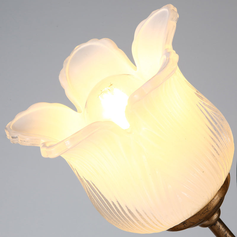 Lámpara de mesa contemporánea creativa de hierro con forma de flor de vidrio de 2 luces para dormitorio 