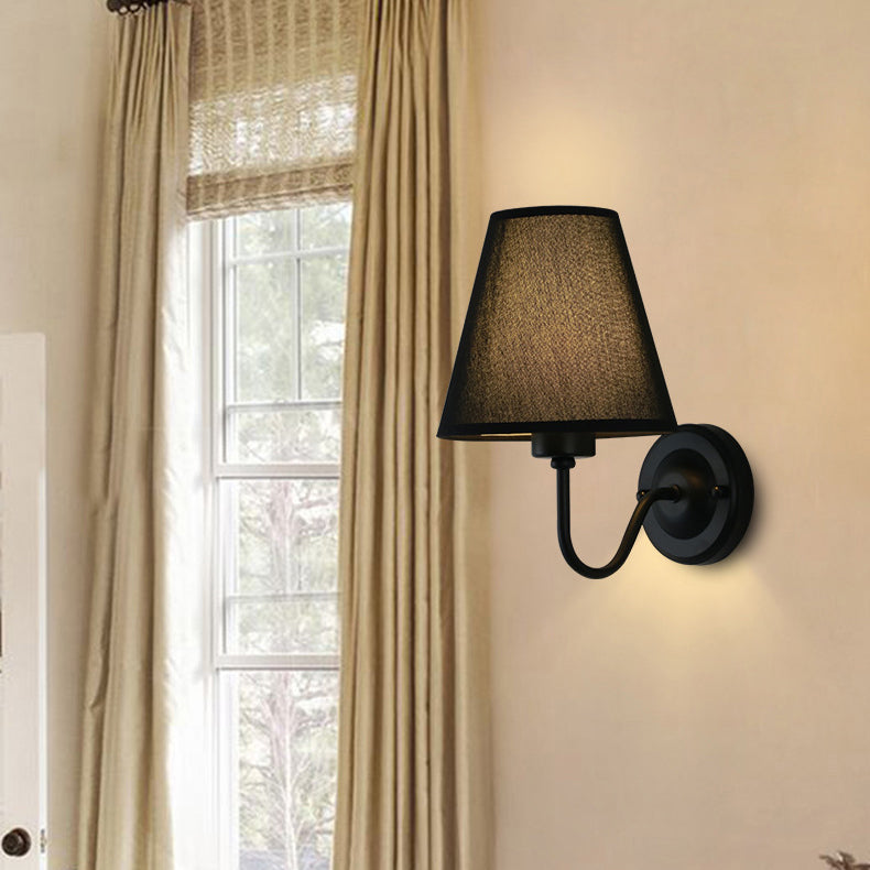 Lámpara de Aplique de Pared de 1 Luz de Tela de Hierro Cónica de Cúpula Vintage Tradicional Para Dormitorio 