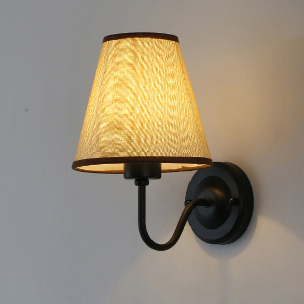 Lámpara de Aplique de Pared de 1 Luz de Tela de Hierro Cónica de Cúpula Vintage Tradicional Para Dormitorio 