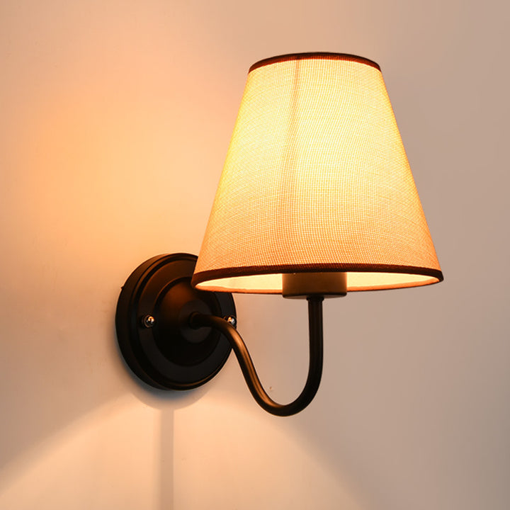 Lámpara de Aplique de Pared de 1 Luz de Tela de Hierro Cónica de Cúpula Vintage Tradicional Para Dormitorio 
