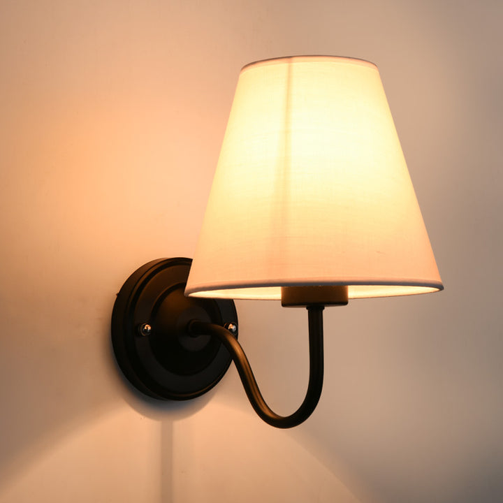 Lámpara de Aplique de Pared de 1 Luz de Tela de Hierro Cónica de Cúpula Vintage Tradicional Para Dormitorio 