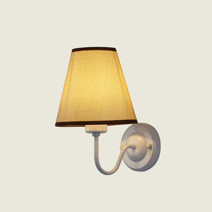 Lámpara de Aplique de Pared de 1 Luz de Tela de Hierro Cónica de Cúpula Vintage Tradicional Para Dormitorio 