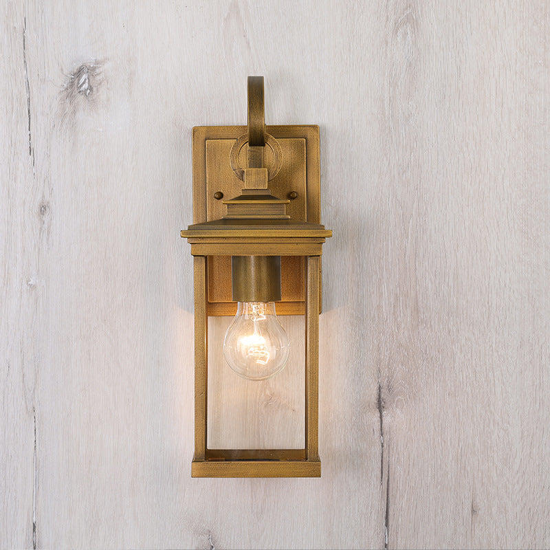 Traditional Vintage Waterproof Lantern-Shaped Metal Glass 1-Light Wall Sconce Lamp For Garden