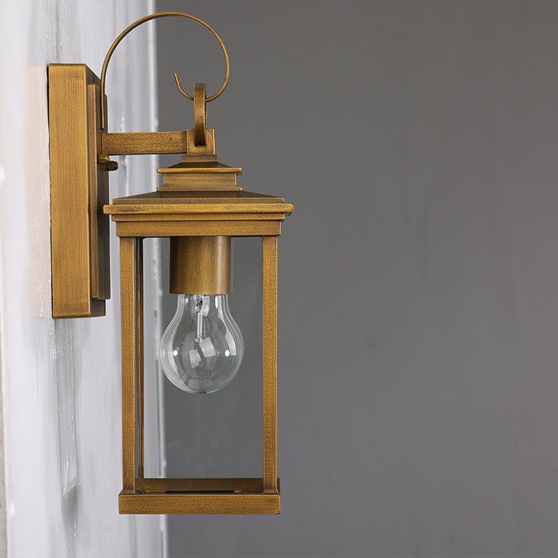 Traditional Vintage Waterproof Lantern-Shaped Metal Glass 1-Light Wall Sconce Lamp For Garden