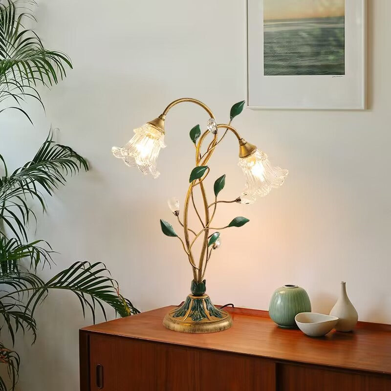 Lampe de table à 2 lumières en fer forgé avec vigne fleurie à double tête vintage traditionnel et verre cristal pour chambre à coucher 