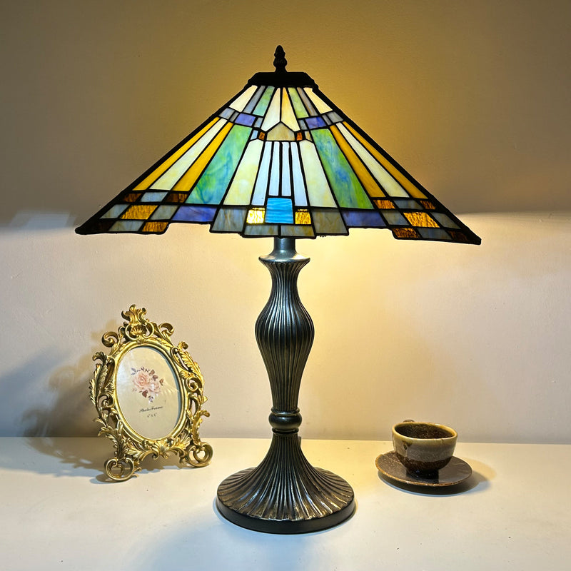 Traditional Tiffany Lines Flower Pattern Resin Glass 2-Light Table Lamp For Bedroom