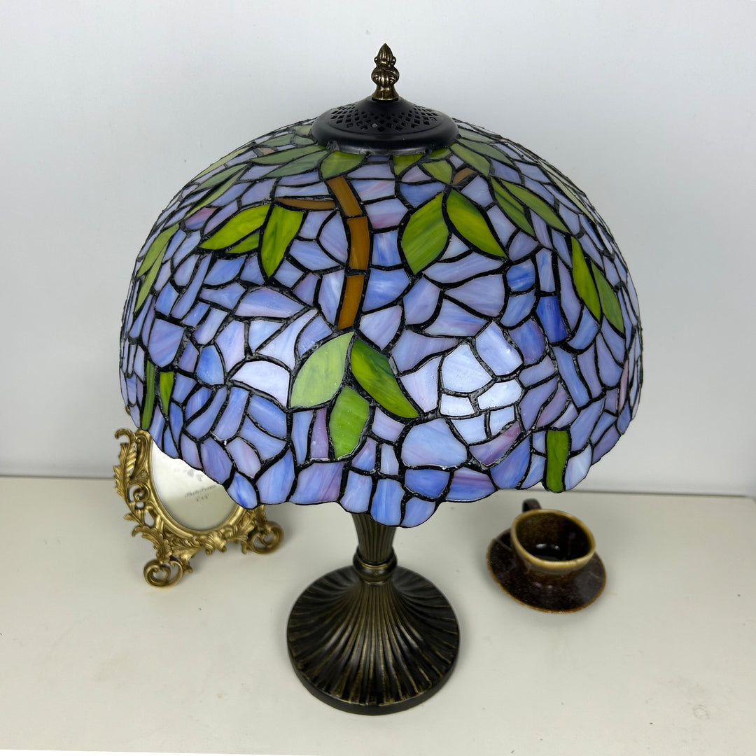 Traditional Tiffany Lines Flower Pattern Resin Glass 2-Light Table Lamp For Bedroom