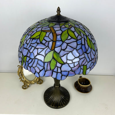 Traditional Tiffany Lines Flower Pattern Resin Glass 2-Light Table Lamp For Bedroom