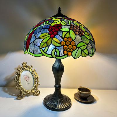 Traditional Tiffany Lines Flower Pattern Resin Glass 2-Light Table Lamp For Bedroom