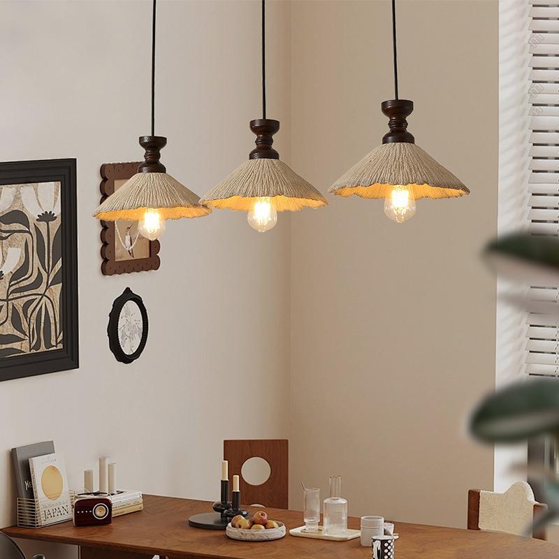 Traditioneller Vintage Kegelförmiger Kronleuchter aus massivem Holz und Eisen mit Mikrobeton 1/3-Licht für das Esszimmer 