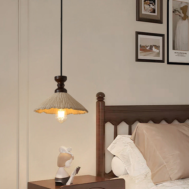 Traditioneller Vintage Kegelförmiger Kronleuchter aus massivem Holz und Eisen mit Mikrobeton 1/3-Licht für das Esszimmer 
