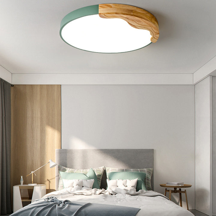 Zeitgenössische nordische runde gewellte Eisen-Eichen-Acryl-LED-Deckenleuchte für das Schlafzimmer 
