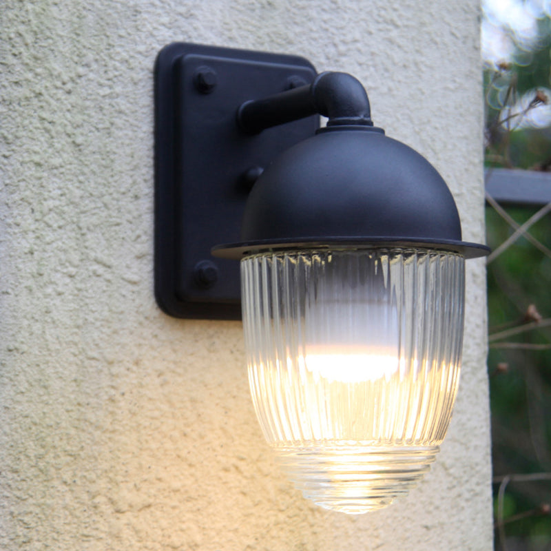 Moderne minimalistische wasserdichte nussförmige Aluminium-Glas 1-Licht Außenwandleuchte für Gärten 