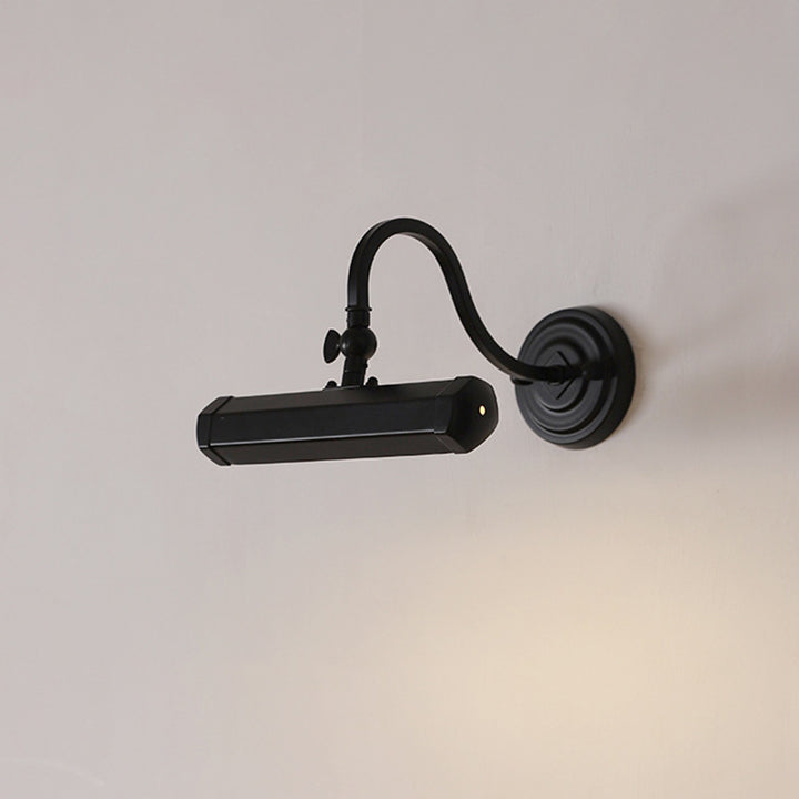 Moderne minimalistische drehbare lange Eisen-2-Licht-Wandleuchte für das Schlafzimmer 