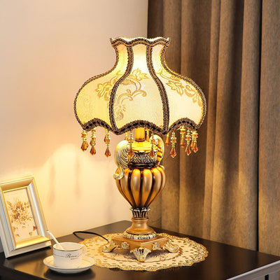 Traditional Luxury Flower-Shaped Cylindrical Metal Resin Fabric 1-Light Table Lamp For Bedroom