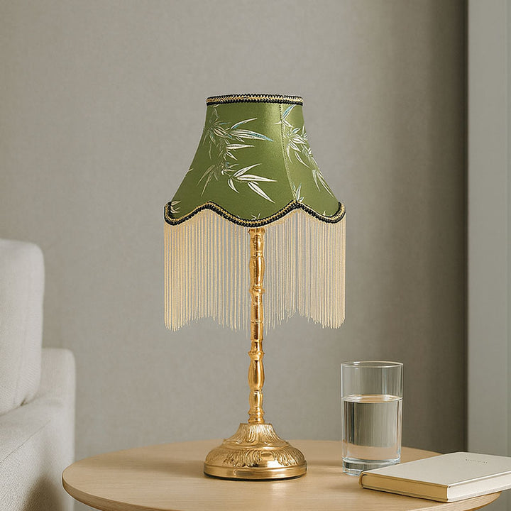 Lámpara de mesa de 1 luz con diseño de bambú cilíndrico vintage tradicional y borla de hierro para dormitorio 