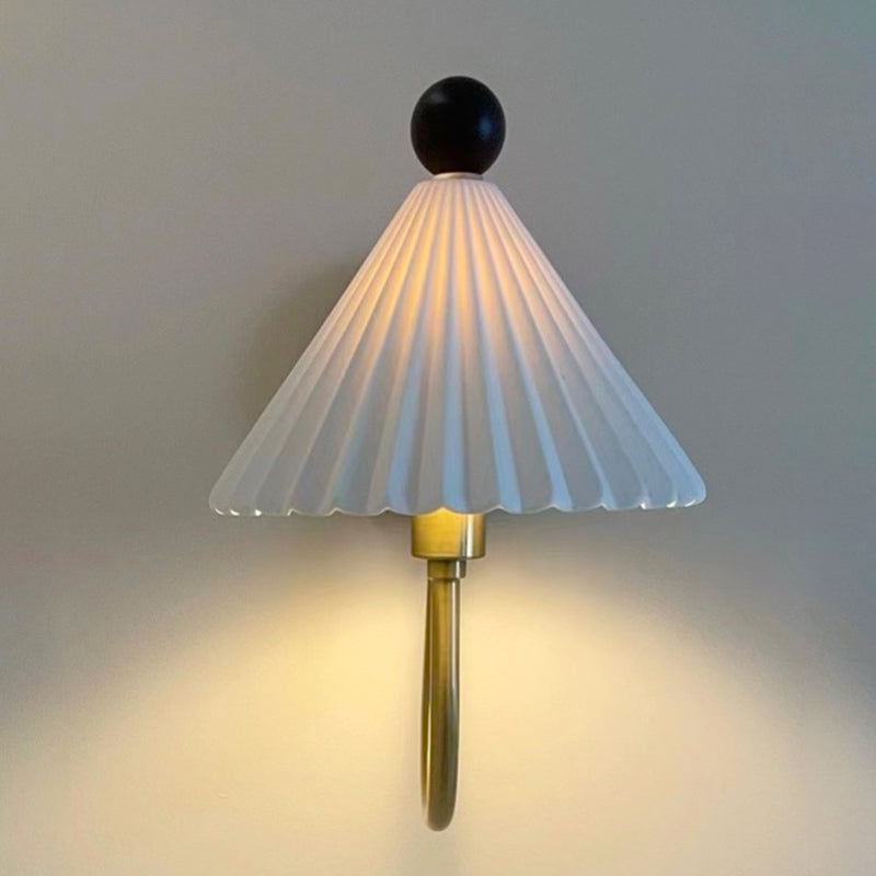 Traditional Vintage Pleated Umbrella-shaped Solid Wood Hardware Ceramic 1-Light Wall Sconce Lamp For Bedroom