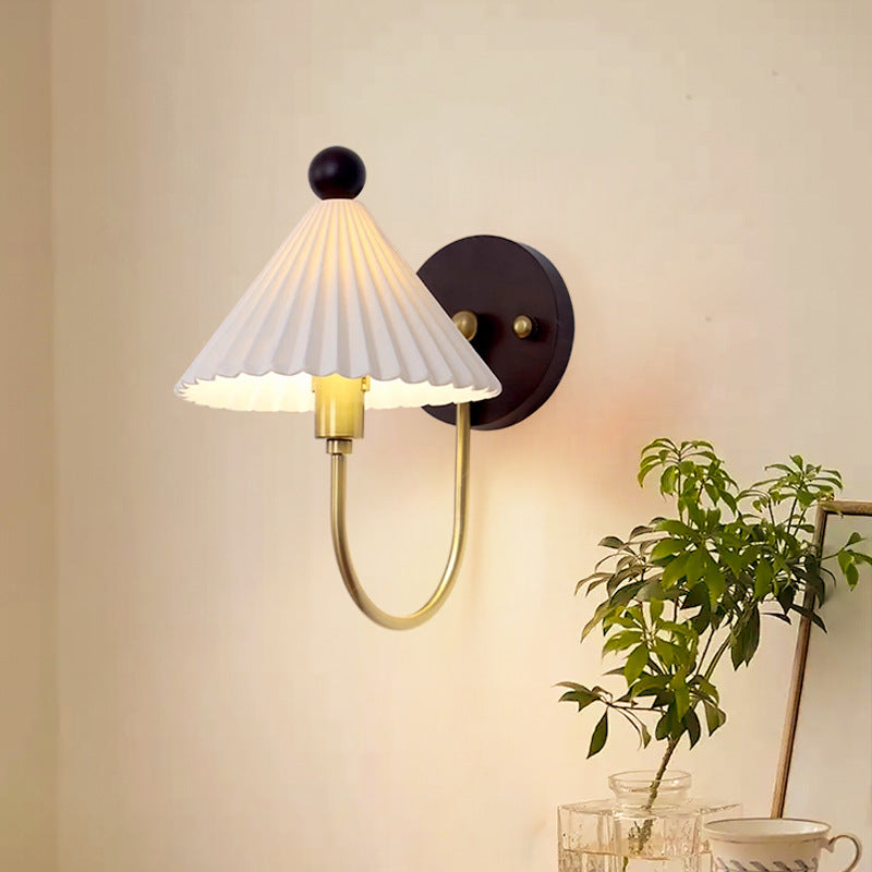 Traditional Vintage Pleated Umbrella-shaped Solid Wood Hardware Ceramic 1-Light Wall Sconce Lamp For Bedroom